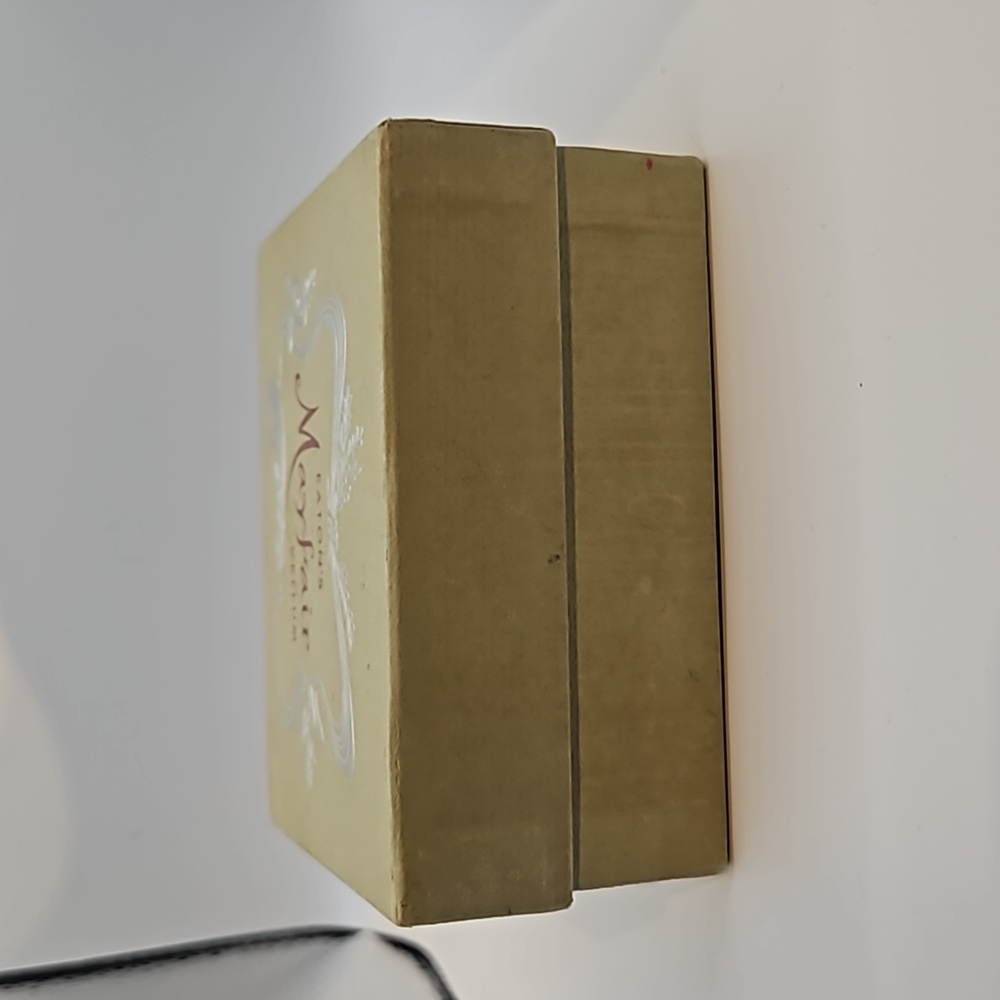 Vintage Eatons Mayfair Vellum stationery box - Picture 4 of 7